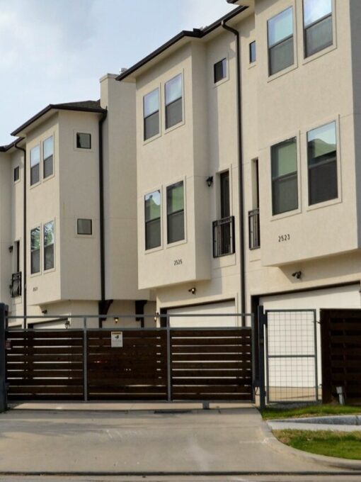 Cropped real estate 3297625 1280.jpg